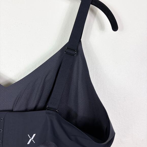 Knix Black Lightweight Adjustable Padded V Neck Evolution Bra - Picture 6 of 8